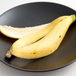 Casca de banana e água com bicarbonato: por que recomendam essa mistura e para que serve