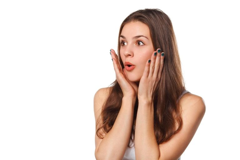 O que significa quando alguém desvia o olhar ao falar, segundo a psicologia