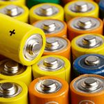 Se tem pilhas gastas em casa, tem um tesouro: por que e como reciclá-las com esta ideia maravilhosa